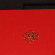 Подарочная коробка с ложементом под медаль 